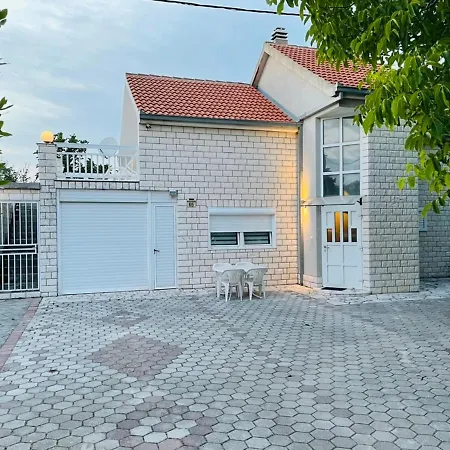 Vila Kroatien Mercepi Katuni